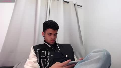 camillo_beischel_ online show from September 30, 8:01 pm