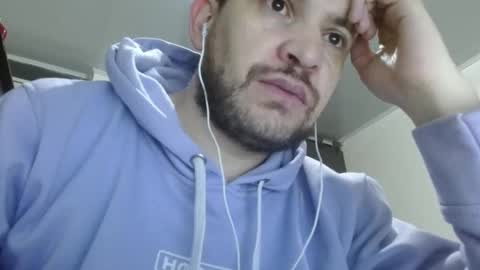 camilo online show from February 3, 1:41 am