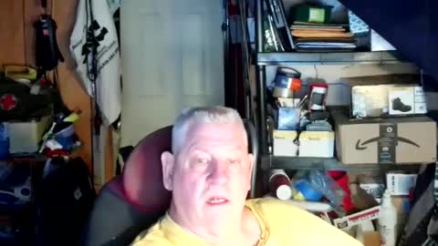 canoelicker69 online show from October 4, 9:19 pm