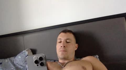 Snapshot of capt_oliver chatting on March 12, 5:24 am follow my twitter  online show from March 12, 5:24 am