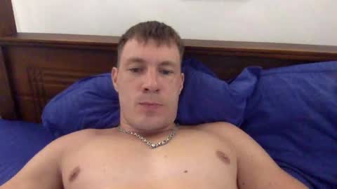 Snapshot of capt_oliver chatting on December 2, 6:52 pm follow my twitter  online show from December 2, 6:52 pm