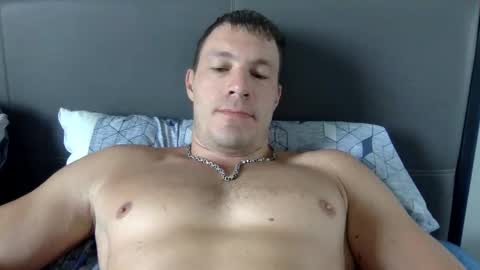 Snapshot of capt_oliver chatting on March 7, 5:07 am follow my twitter  online show from March 7, 5:07 am