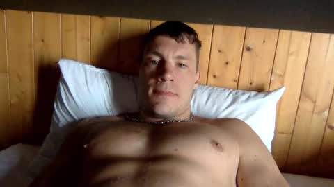 Snapshot of capt_oliver chatting on February 13, 5:05 am follow my twitter  online show from February 13, 5:05 am
