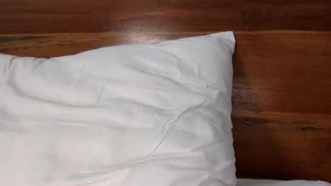 Snapshot of capt_oliver chatting on September 26, 6:11 am follow my twitter  online show from September 26, 6:11 am