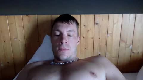 Snapshot of capt_oliver chatting on February 15, 4:25 am follow my twitter  online show from February 15, 4:25 am