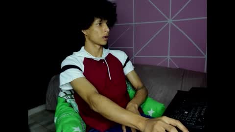 Carlos and Cristian  online show from November 18, 4:38 am