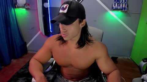 Snapshot of carl_smithh chatting on February 20, 5:23 am Carl online show from February 20, 5:23 am