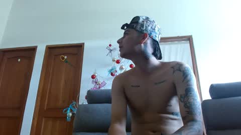 Snapshot of cash_master_nino chatting on December 10, 6:06 pm master Nino online show from December 10, 6:06 pm