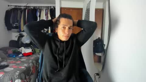 catnuaa online show from December 26, 1:51 am