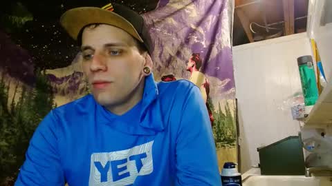 cguffey2284 online show from January 19, 9:11 am