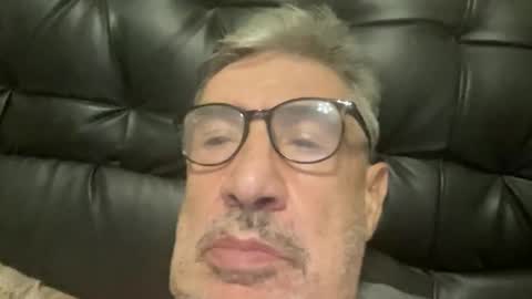 champsex305610 online show from April 16, 8:09 pm