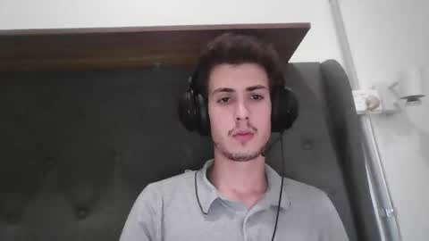 charismaticcharm online show from January 10, 7:04 am