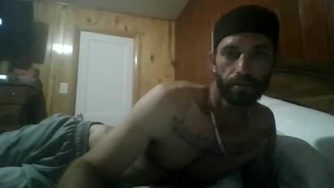 charlesb13 online show from May 1, 6:49 am