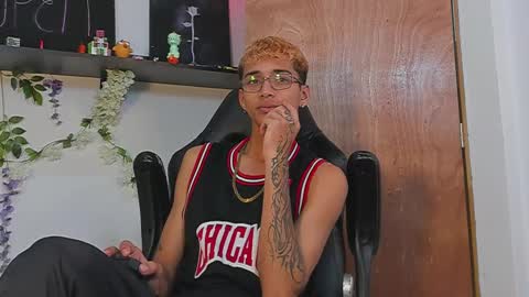 Charles Russo online show from February 9, 8:02 pm