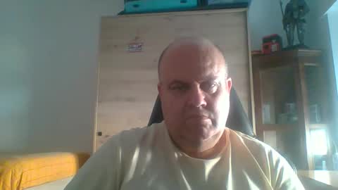 charly online show from February 12, 10:54 am