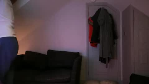 Snapshot of cheekylondon70 chatting on September 30, 9:51 pm Cheekylondon online show from September 30, 9:51 pm