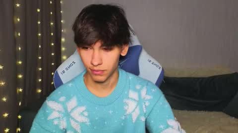 LUCASRYANPVT IS OPEN online show from December 20, 8:43 am