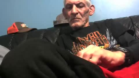 chris526520 online show from November 16, 3:30 am