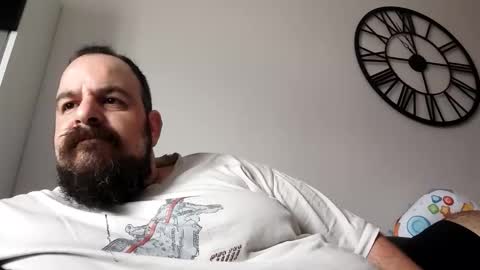 chris  ole online show from February 15, 8:56 am