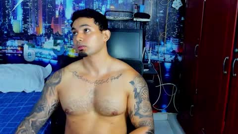 Chriss Stewart online show from November 25, 2:46 am