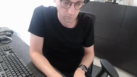 Chris online show from September 10, 8:46 am