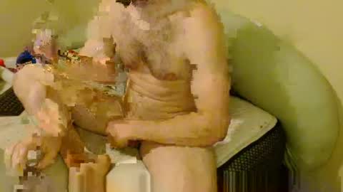 Snapshot of christophe_throbin chatting on February 23, 7:06 am christophe_throbin online show from February 23, 7:06 am