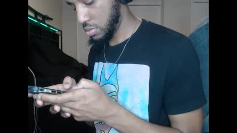 ChrisVacherx online show from April 29, 3:11 am