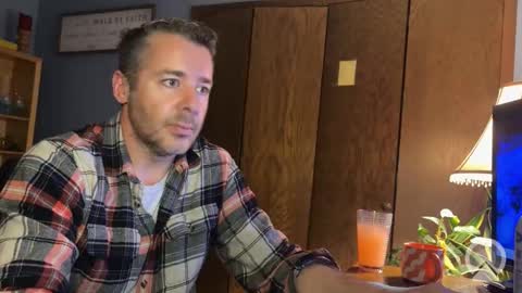 chrisw8121 online show from April 13, 2:01 am