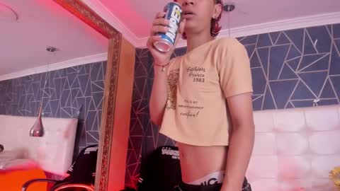 Chris online show from March 25, 3:54 am