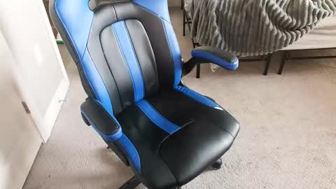 chuck online show from January 10, 4:51 pm