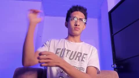 cj_davis1 online show from December 1, 1:25 pm