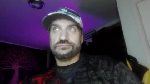 chad online show from November 25, 5:09 am