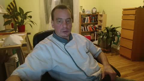 clouplefun online show from December 9, 4:23 am