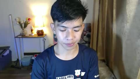 clyde_twinkx online show from February 7, 11:17 am