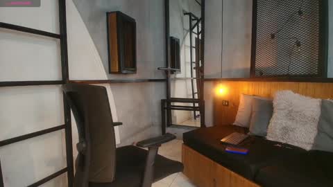 ColeThunder online show from December 4, 7:12 pm