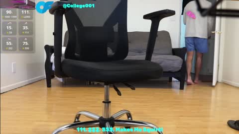 College001 online show from December 19, 9:38 pm