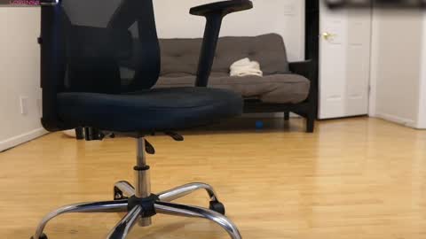 College001 online show from September 14, 12:51 pm