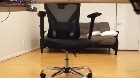 College001 online show from March 9, 1:15 pm