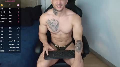 colombianmuscle8 online show from April 20, 3:58 pm