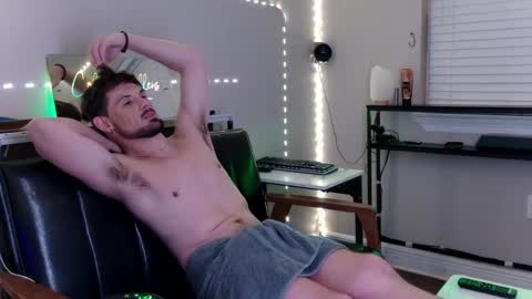 Snapshot of coltoncullens chatting on September 23, 12:32 am Colton Cullens online show from September 23, 12:32 am