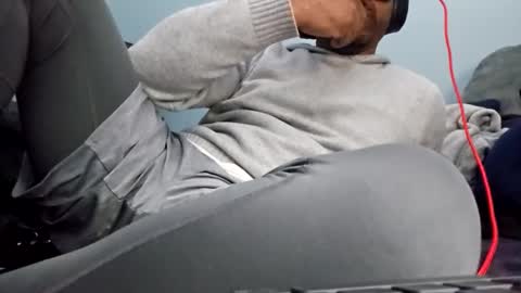 comesuckthisdick111 online show from January 19, 6:37 am