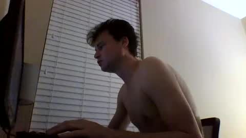 cooldude122222 online show from February 1, 2:05 am