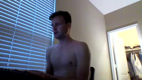 cooldude122222 online show from December 7, 9:22 pm