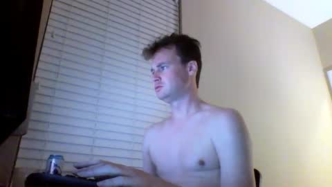 cooldude122222 online show from December 25, 6:31 am