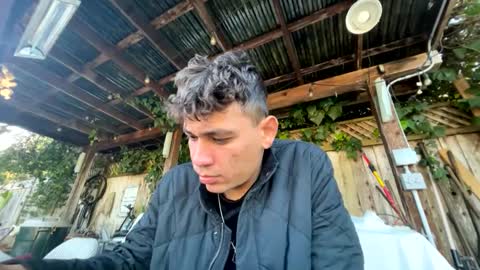 Snapshot of coronelking chatting on January 17, 11:11 pm coronelking online show from January 17, 11:11 pm