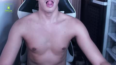 Snapshot of crazyasiancum chatting on February 11, 4:24 pm Zion online show from February 11, 4:24 pm