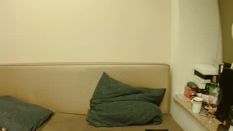 Kelly   online show from March 5, 8:55 pm