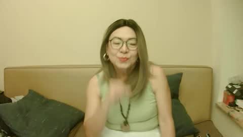 Kelly   online show from October 12, 3:39 pm