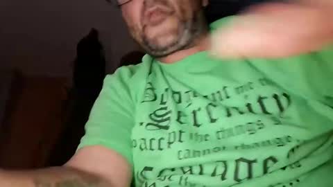 Snapshot of crazytrain1981 chatting on October 23, 7:01 am crazytrain1981 online show from October 23, 7:01 am