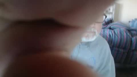 Creamormilk online show from January 12, 1:37 pm